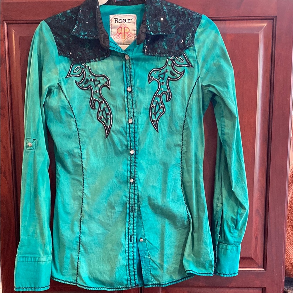 Roar Green Shirt with Black Lace Accents